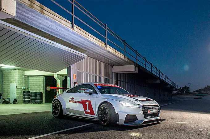audi tt cup