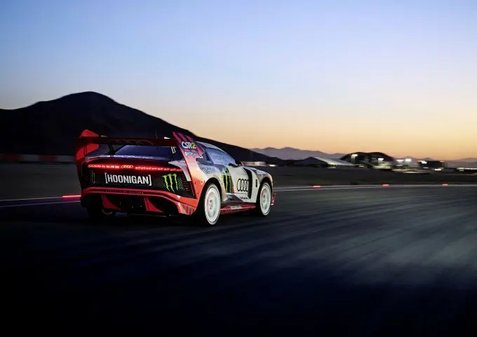 audis1hoonitron5 2