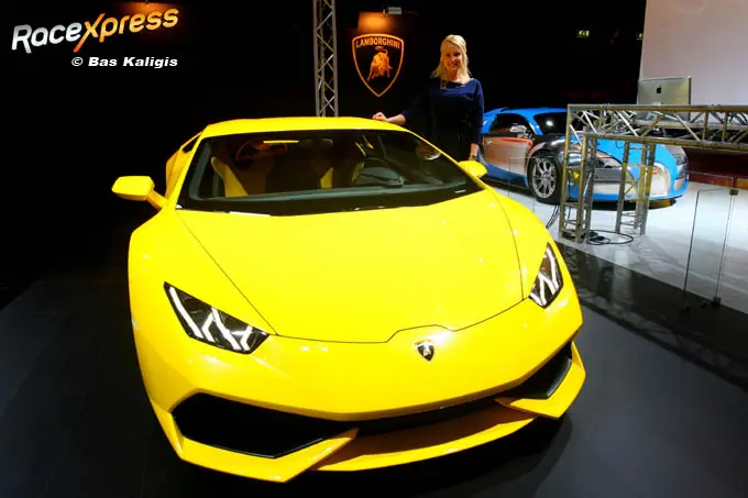 autorai 2015 lamborghini babe of the day a81f9282 a