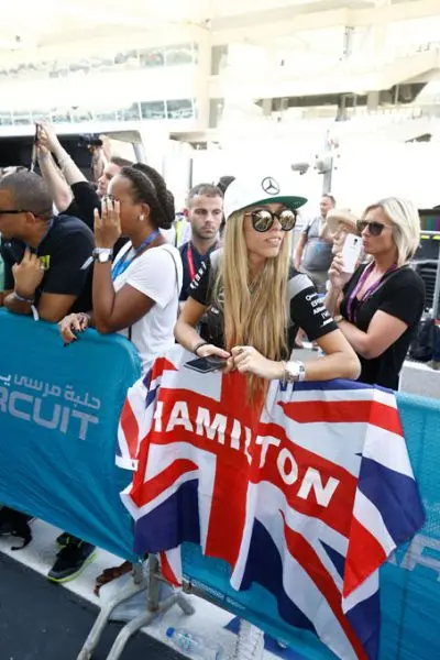 babe fan formula one lewis hamilton