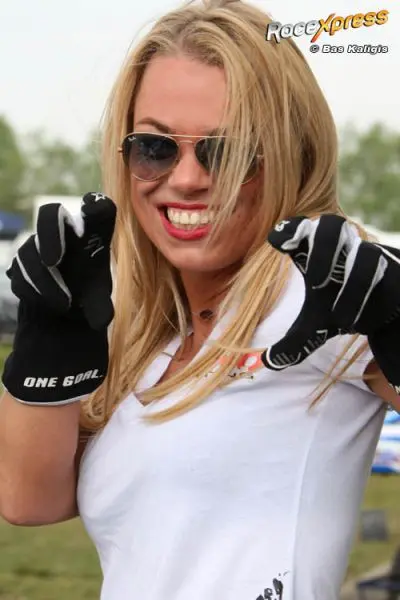 babe of the day handschoenen rx a81f7998a