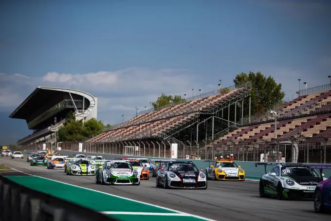 barcelona start race f8b2ed63 9cdc 406d 9299 72f5fff88558