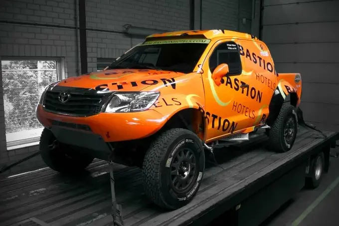 bastion hotels dakar team toyota hilux