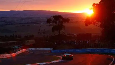 bathurst 12h bmw m6 gt3 cq5damresizedimg485lowtime1517389903710
