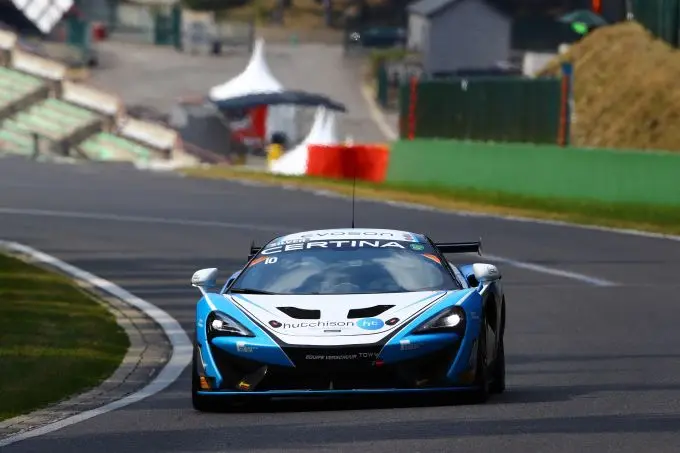 benjamin lessennes met mclaren in gt4 european series