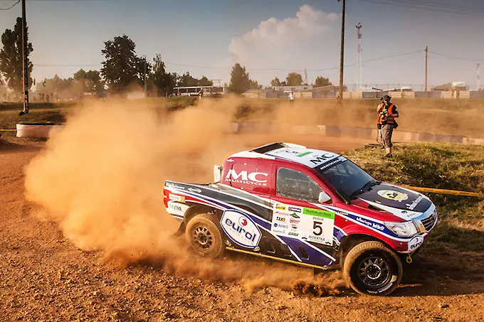 bernhard ten brinke dakar toyota overdirve rx 680