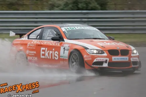 bmw 320 gt4