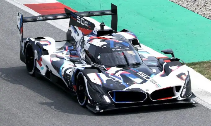 bmw m hybrid v8 barcelona