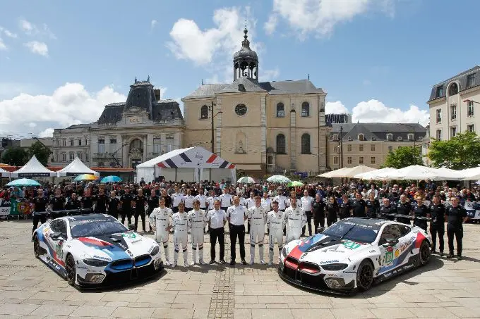 bmw team mtek teampresentatie le mans 2019 680x453