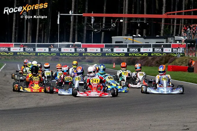 bnl rotax max senior oliver askew bnl aan kop rx 680 a81f6887