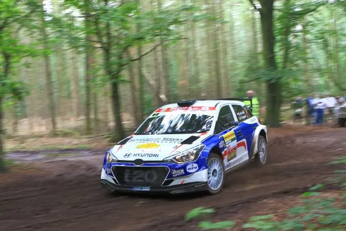 bob de jong rallying bob de jong in zijn element in zijn hyundai i20 r5 180706