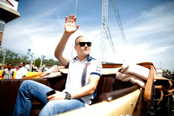 bottasparadecar