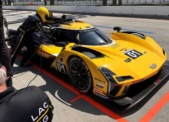 cadillac win longbeach bourdais