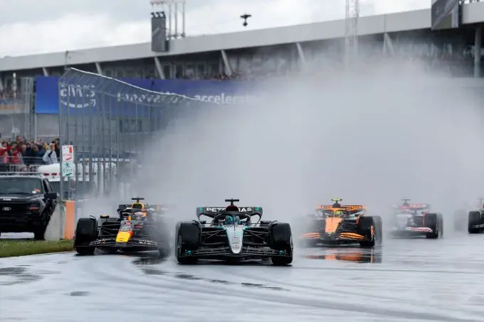 canadiangp circuit gilles villeneuve george russell voor max verstappen