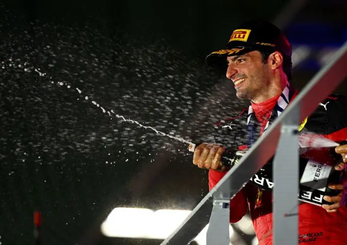 carlos sainz champagne singapore 2023 379986055 593666059644957 8993445057106724590 n