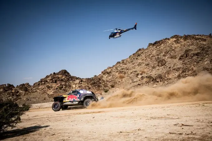 carlos sainz dakar 2021