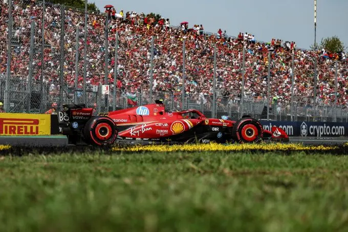 carlos sainz monza actie 240831 r16 italia dp fg0o6095 0974f385 3d4b 4d1c 9f5a e2572935375c