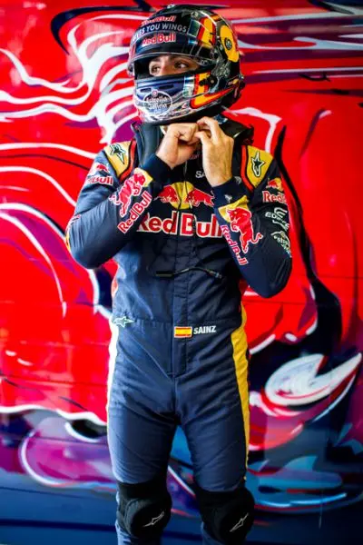 carlos sainz scuderia toro rosso 2017