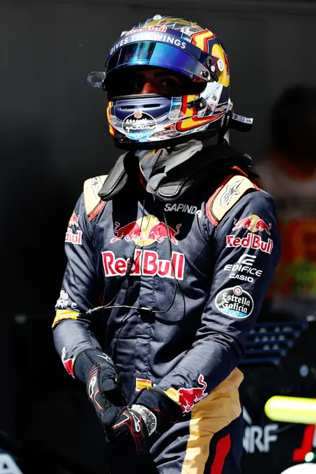 carlos sainz scuderia toro rosso f1