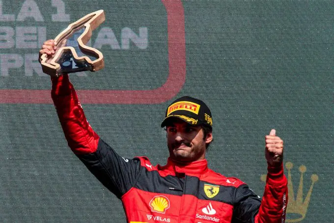 carlos sainz spa podium