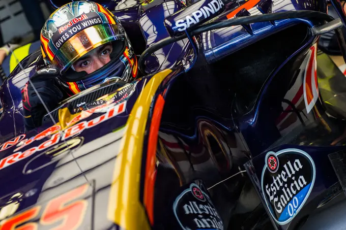 carlos sainz toro rosso f1