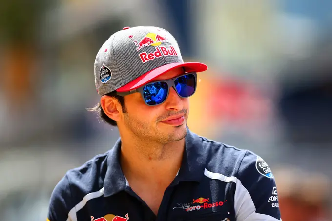 carlos sainz toro rosso red bull