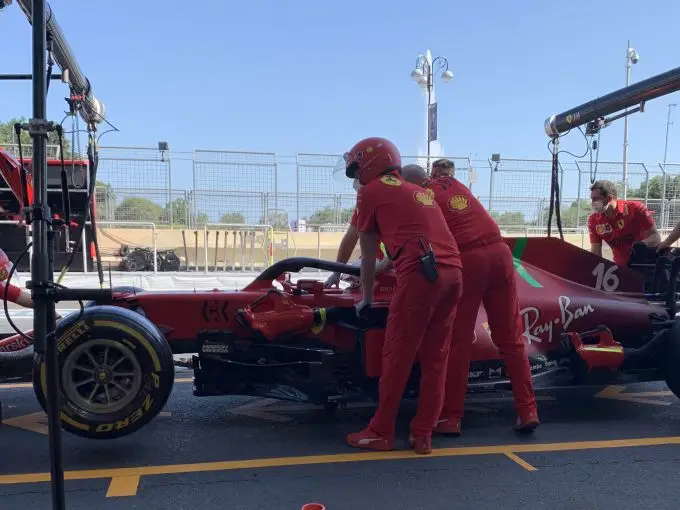 charles leclerc bakoe pits