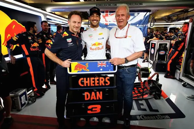 cheers dan ricciardo