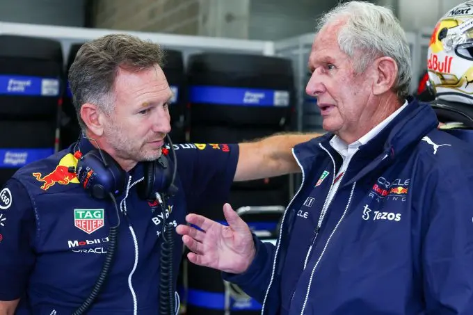 christian horner en helmut marko overleg si202208270538 hires jpeg 24bit rgb
