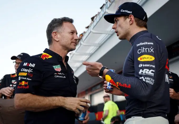 christian horner en max verstappen gp miami 2022 si202205090080 hires jpeg 24bit rgb 1