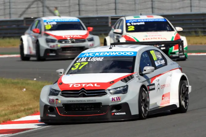 citroen wtcc moscow raceway 1