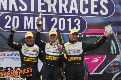clio race 2