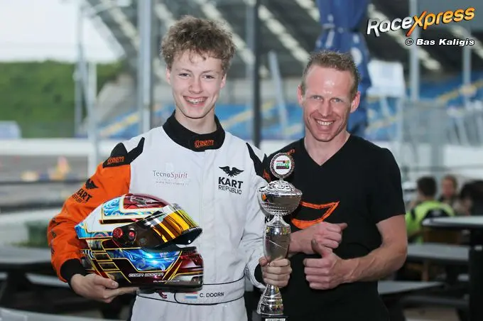 coen doorn met teambaas gert jager succesvol met podium c017636
