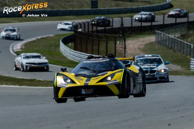 competition102 gt4 european series 2015 1