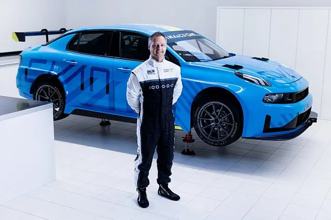cyan racing andy priaulx rx680