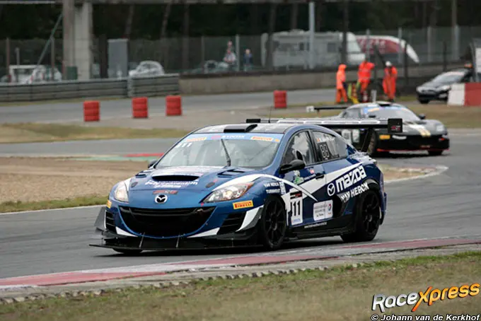 d1m0176 race 01 supersport winnaar