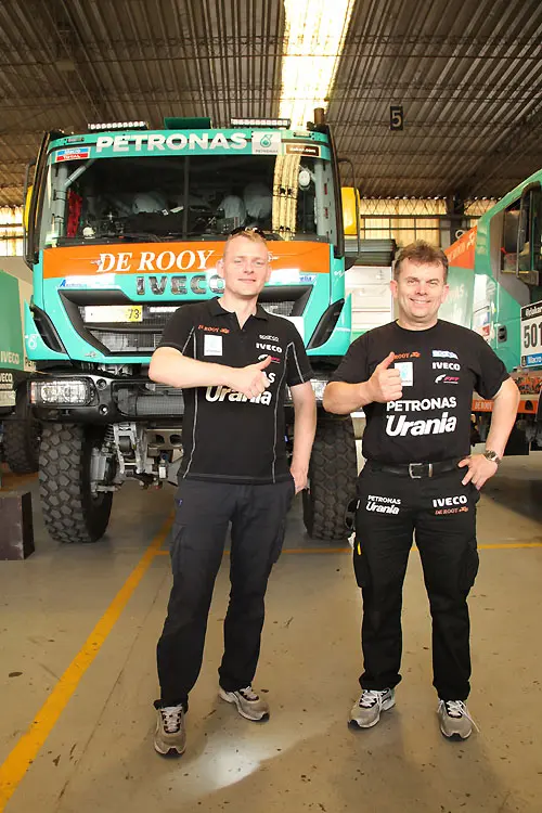 dakar 2014 team de rooy iveco petronas racexpress 500