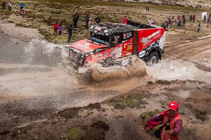 dakar rally martin van den brink etappe6 rx 680