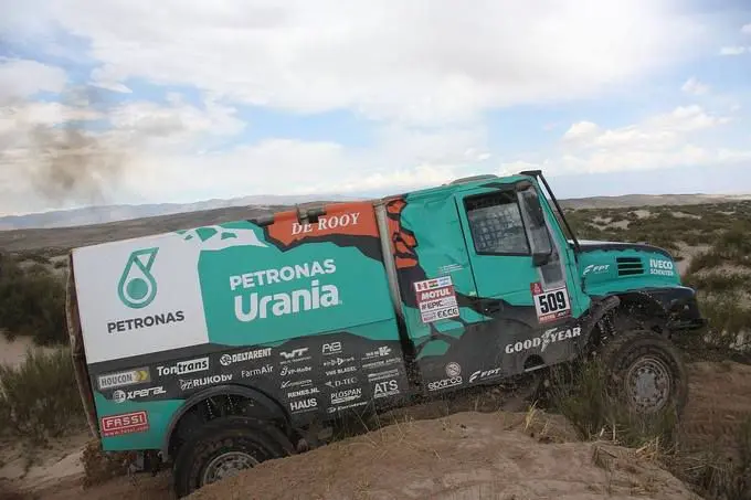 dakar team de rooy ton van genugten iveco rx 680