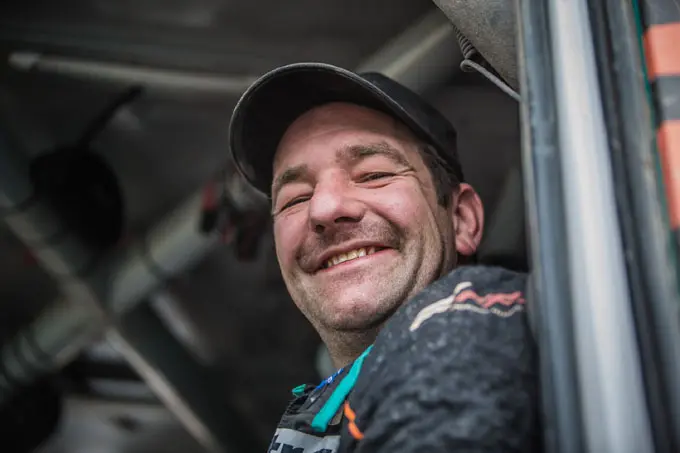 dakar team de rooy van genugten rx 680