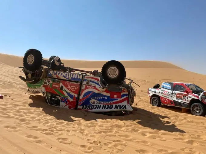 dakarspeed op zijn kop