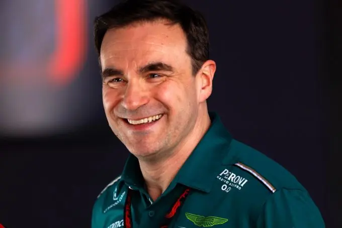 dan fallows f1 aston martin 680 gp2301 130248 u1a8262 1