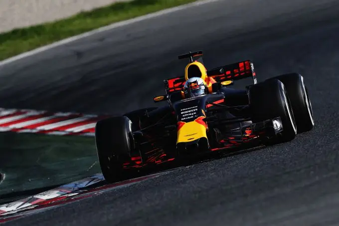 daniel ricciardo barcelona preseason day1 1