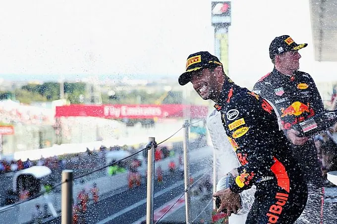 daniel ricciardo en max verstappen red bull racing f1