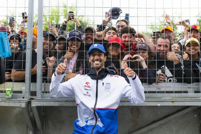 daniel ricciardo fans