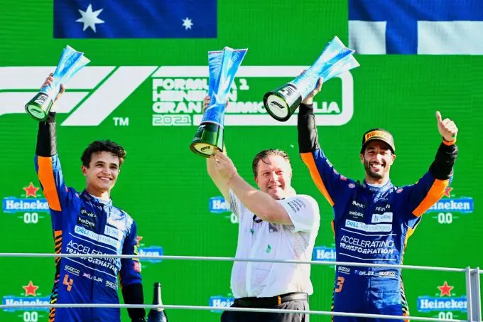 daniel ricciardo lando norris zak brown 2