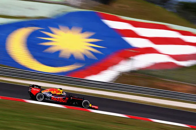 daniel ricciardo red bull maleisie sepang rx