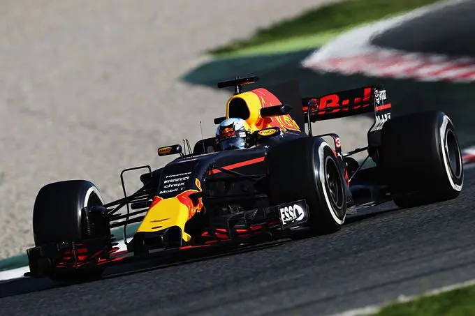 daniel ricciardo red bull rb13 f1 2017 3