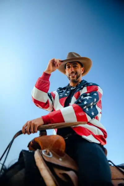 daniel ricciardo te paard 1
