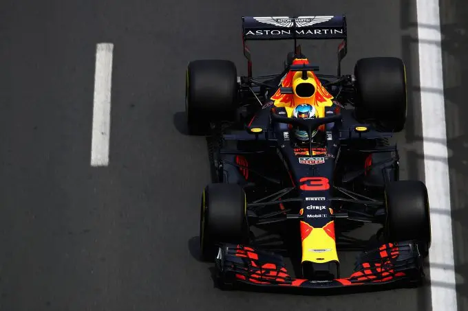 daniel ricciardo vt2 baku